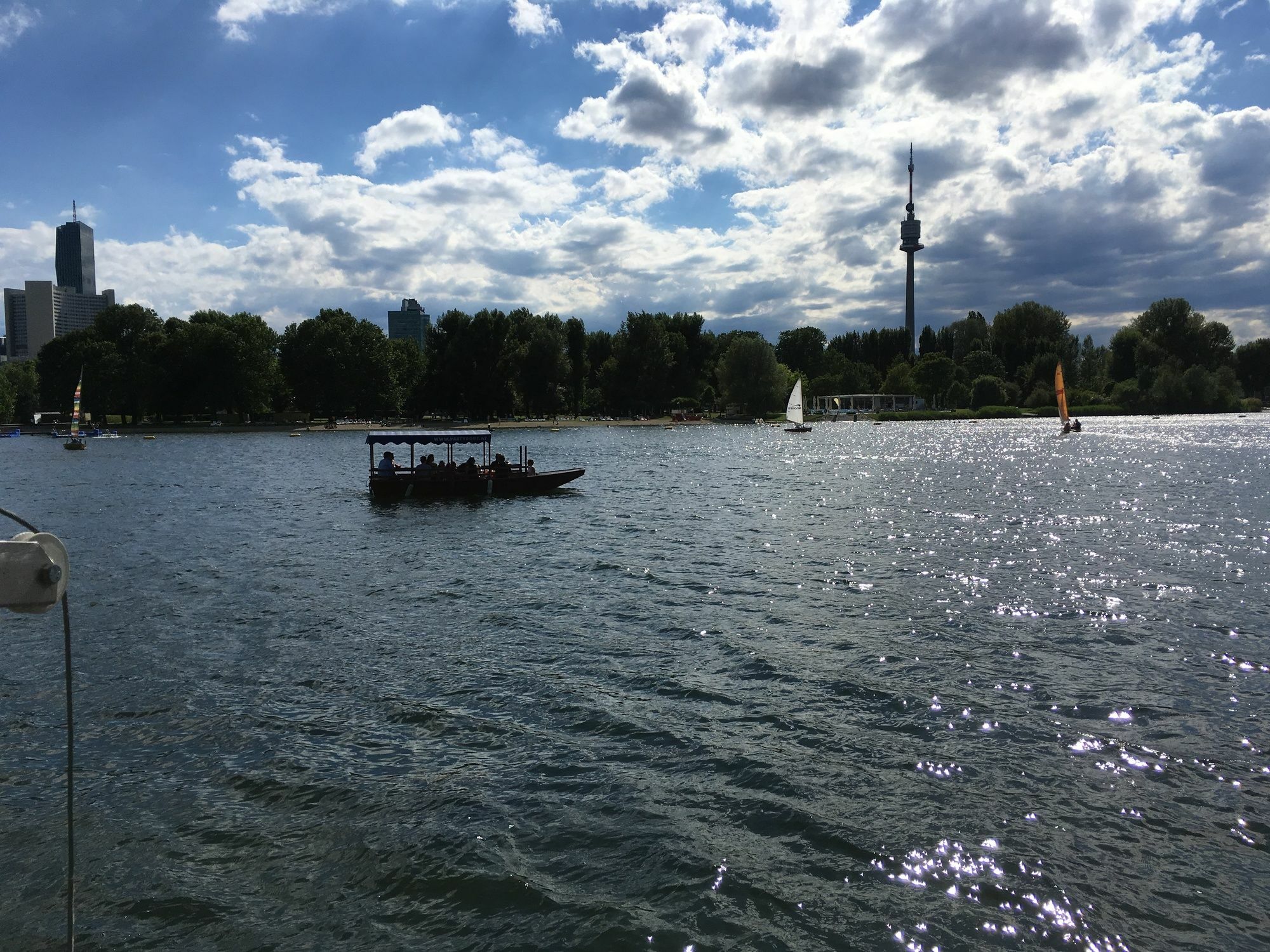 Ajo - Alte Donau Waterfront - Self-check-in Apartment